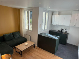 
                                                                                        Location
                                                                                         T2 meublé refait à neuf – très lumineux