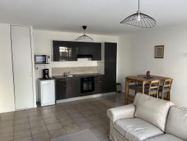 
                                                                                        Location
                                                                                         T2 meublé secteur Monplaisir