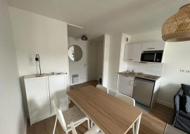 
                                                                                        Location
                                                                                         T2 meublé X quartier de la Carterie