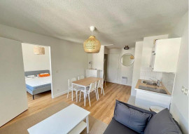 
                                                                                        Location
                                                                                         T2 meublé X quartier de la Carterie