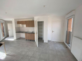 
                                                                                        Location
                                                                                         T2 Neuf 49m2 avec terrasse - Arènes