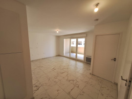 
                                                                                        Location
                                                                                         T2 NEUF BÉZIERS PROCHE CENTRE ET TOUTES COMMODITÉS