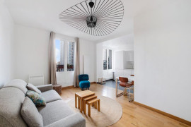 
                                                                                        Location
                                                                                         T2 neuf de charme Place d'Italie