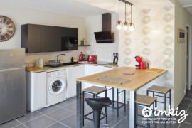 
                                                                                        Vente
                                                                                         T2  Nîmes centre gare rénové avec parking privatif