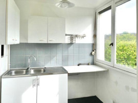 
                                                                                        Location
                                                                                         T2 Paris 20 métro Philippe Auguste