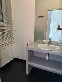 
                                                                                        Location
                                                                                         T2 RDC JARDIN