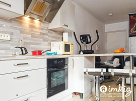 
                                                                                        Vente
                                                                                         T2 récent de 53 m² avec loggia, parking et cave