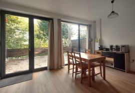 
                                                                                        Location
                                                                                         T2 récent meublé avec terrasse privée vue sur parc