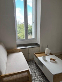 
                                                                                        Location
                                                                                         T2 refait à neuf dans quartier tranquille