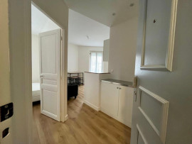 
                                                                                        Location
                                                                                         T2 refait à neuf Malakoff métro