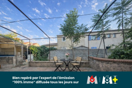 
                                                                                        Vente
                                                                                         T2 rénové 39m2 - TOULON OUEST - EXTERIEUR