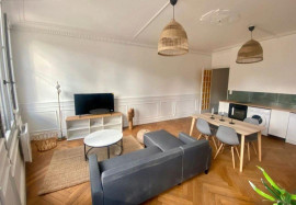 
                                                                                        Location
                                                                                         T2 rénové