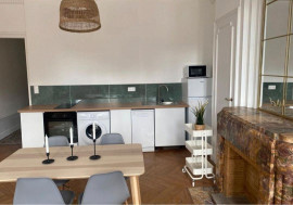 
                                                                                        Location
                                                                                         T2 rénové
