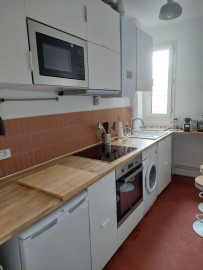 
                                                                                        Location
                                                                                         T2 rénové et meublé - 17ème