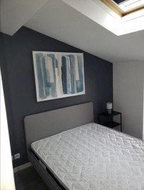 
                                                                                        Location
                                                                                         T2 rénové proche du Marché des Capucins