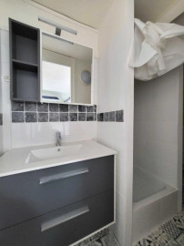 
                                                                                        Location
                                                                                         T2 sous les toits 30 m² — Rouen