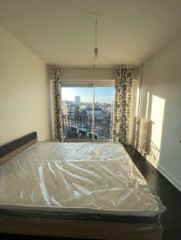 
                                                                                        Location
                                                                                         T2 très lumineux, avec vue dégagée