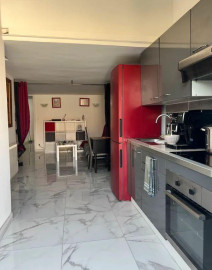 
                                                                                        Location
                                                                                         T3 70m2 meublé DUPLEX + jardin +parking à LATTES