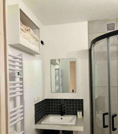 
                                                                                        Location
                                                                                         T3 Appart 2 chambres et grands jardins