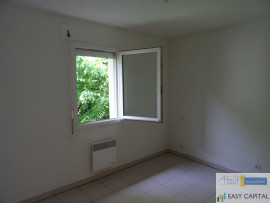 
                                                                                        Vente
                                                                                         T3 avec balcon et deux places de parking