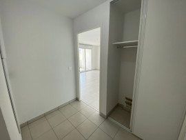 Location
T3 Cenon