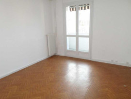 
                                                                                        Location
                                                                                         T3 de 49 m² situé à Villeurbanne