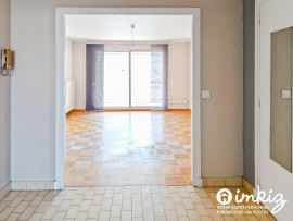 
                                                                                        Vente
                                                                                         T3 de 73m² avec balcon avenue Lacassagne