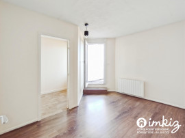 Vente
T3 de 83m² au dernier étage avec balcon + terrasse