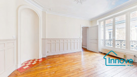 
                                                                                        Vente
                                                                                         T3 de caractère au calme, Quartier Saint-Louis