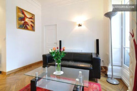 
                                                                                        Location
                                                                                         T3 d'exception les cordeliers à coter du métro