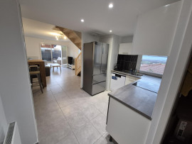 
                                                                                        Location
                                                                                         T3 en duplex meublé, à Présilly