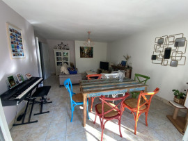 
                                                                                        Location
                                                                                         T3-Lomme-parking, au calme, balcon, cave, métro.