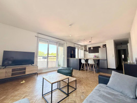 
                                                                                        Location
                                                                                         T3 meublé 63 m² avec balcon sans vis-à-vis, garage