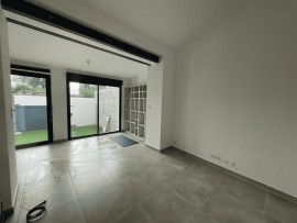 
                                                                                        Location
                                                                                         T3 meublé 77m² Maison de ville Croix de Fer