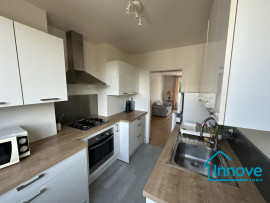
                                                                                        Location
                                                                                         T3 meublé - Balcon plein sud - Versailles Rive Droite