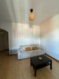 Location
T3 meublé en plein centre (loyer tout inclus)