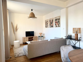 
                                                                                        Location
                                                                                         T3 Meublé - Gare Maritime - Rénové