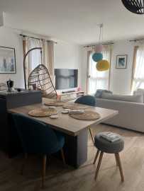 
                                                                                        Location
                                                                                         T3 meublé Lyon Confluence