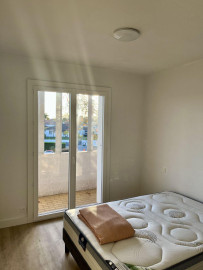 
                                                                                        Location
                                                                                         T3 meublé refait à neuf lumineux avec balcon