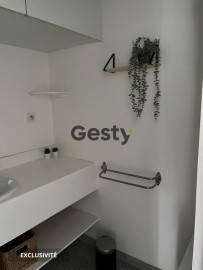 
                                                                                        Location
                                                                                         T3 meublé Rennes proche Lices