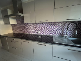 
                                                                                        Location
                                                                                         T3 meublé secteur Prado