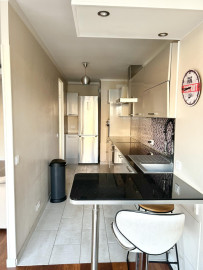 
                                                                                        Location
                                                                                         T3 meublé secteur Prado