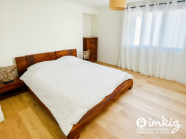 Vente
T3 moderne rénové, lumineux, centre-ville au calme