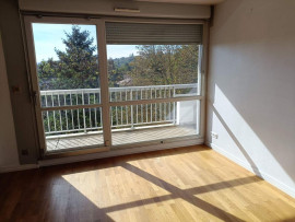 
                                                                                        Location
                                                                                         T3 Plateau Saint Rambert avec Parc arboré 69009