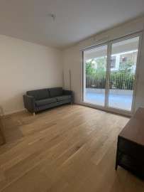 
                                                                                        Location
                                                                                         T3 récent avec grande terrasse - CLICHY