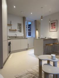 
                                                                                        Location
                                                                                         T3 rénové haut de gamme – 45 m² – Petite France