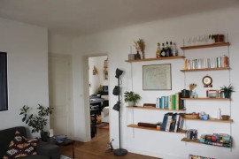 
                                                                                        Location
                                                                                         T3 traversant au bord de l'Erdre
