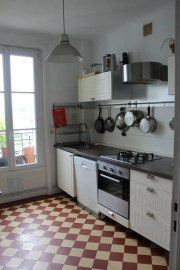 
                                                                                        Location
                                                                                         T3 traversant au bord de l'Erdre