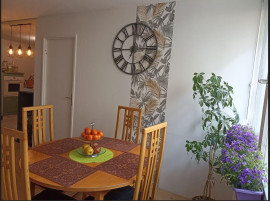 
                                                                                        Location
                                                                                         T4- 3 chambres colocation solidaire (600 EUR X3)