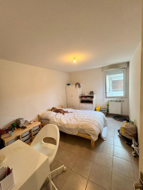 
                                                                                        Vente
                                                                                         T4 87m2 - 3 chambres, balcon, parking